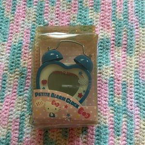 Hello kitty petite alarm clock